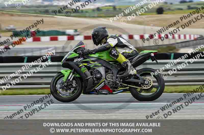 cadwell no limits trackday;cadwell park;cadwell park photographs;cadwell trackday photographs;enduro digital images;event digital images;eventdigitalimages;navarra;no limits trackdays;peter wileman photography;racing digital images;trackday digital images;trackday photos